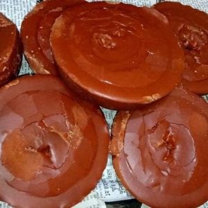 অর্গানিক খেজুরের গোল পাটালি গুড়
